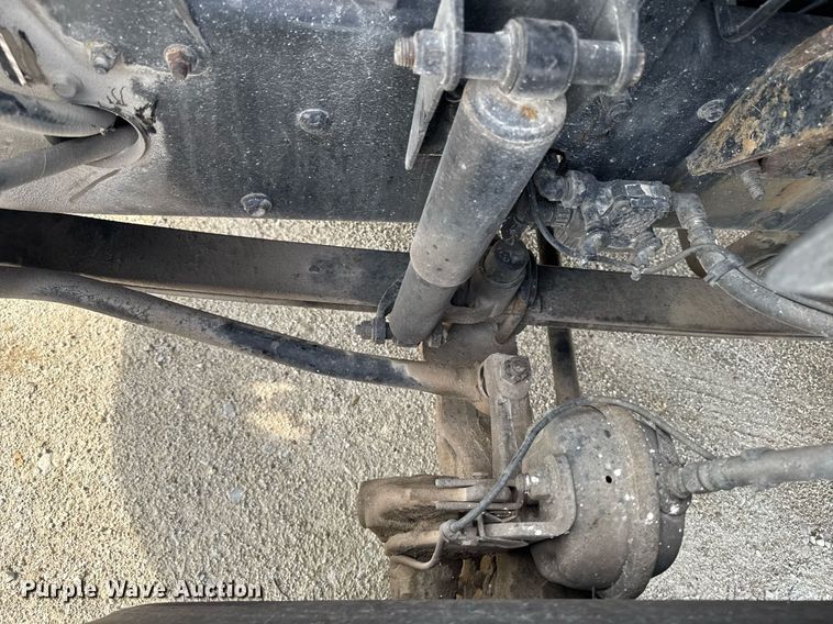 image for item DV2517 2016 Mack CXU semi truck