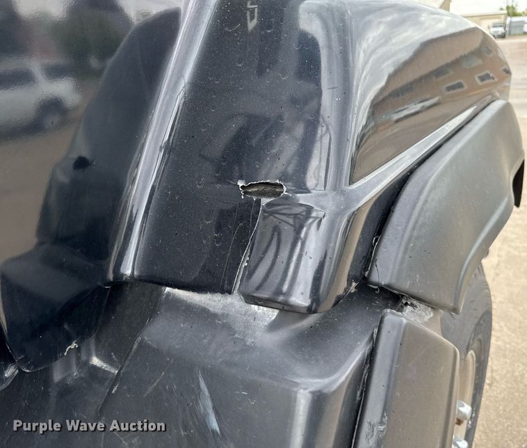 image for item DV2571 2000 Mack CL713 semi truck