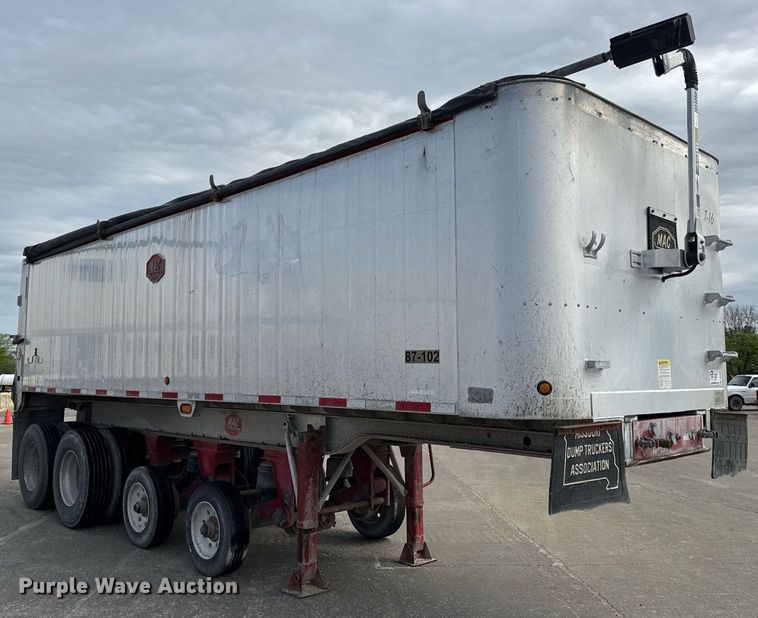 image for item DV4008 2009 Mac end dump trailer