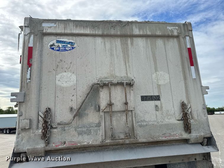 image for item DV4008 2009 Mac end dump trailer