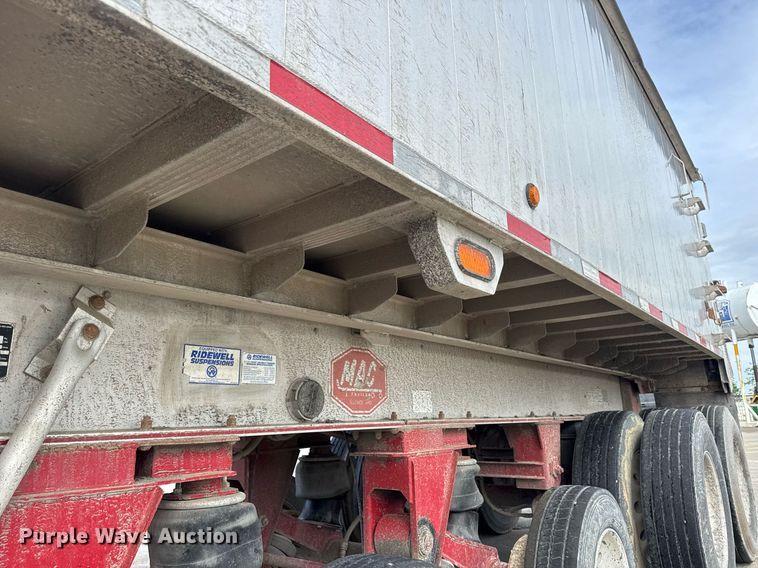 image for item DV4008 2009 Mac end dump trailer