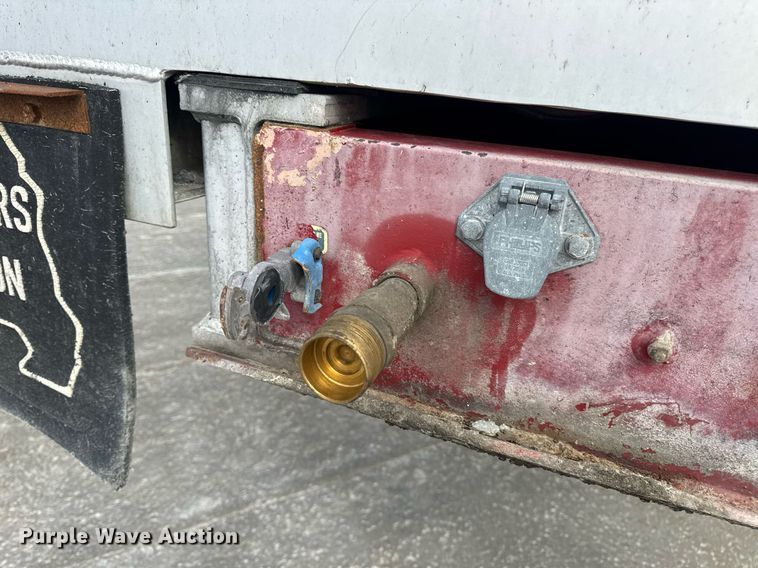 image for item DV4008 2009 Mac end dump trailer