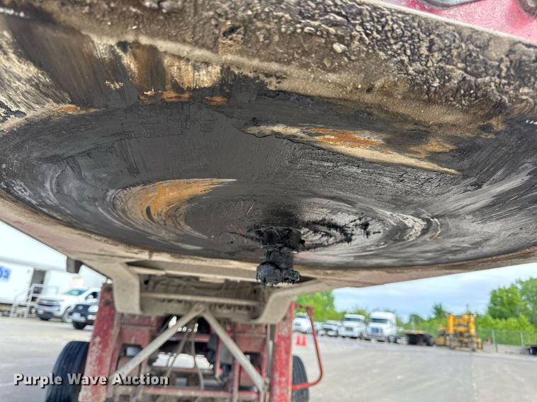 image for item DV4008 2009 Mac end dump trailer