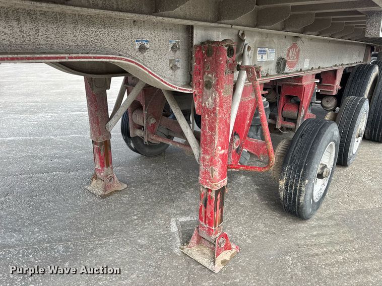 image for item DV4008 2009 Mac end dump trailer