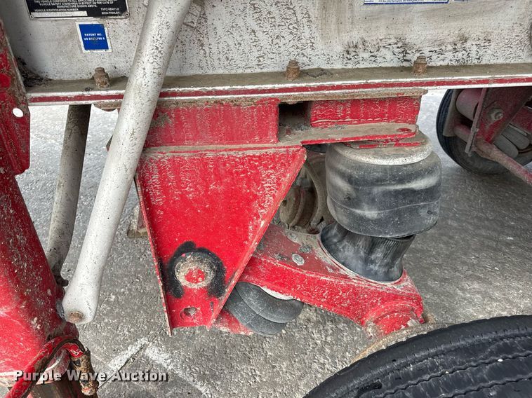 image for item DV4008 2009 Mac end dump trailer