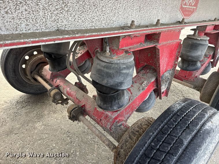 image for item DV4008 2009 Mac end dump trailer