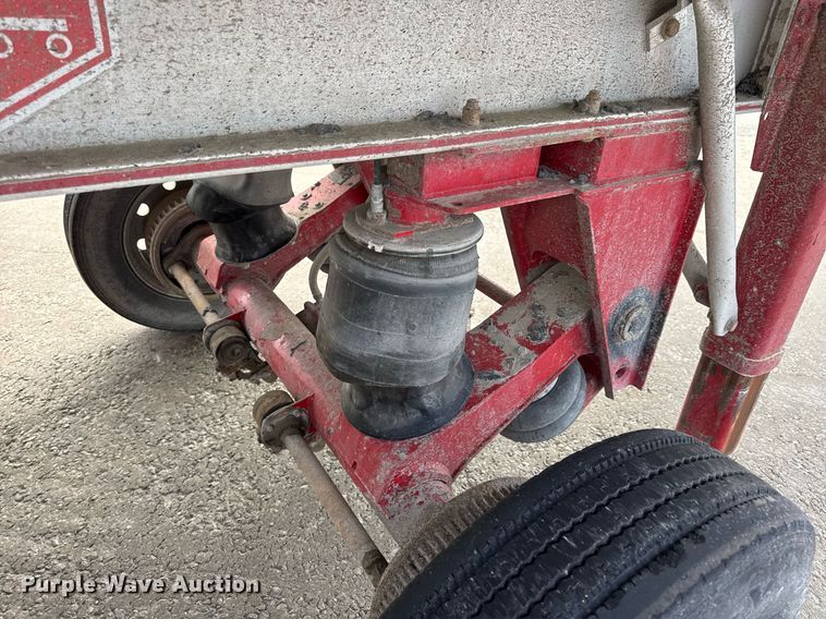 image for item DV4008 2009 Mac end dump trailer