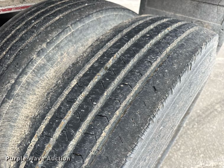 image for item DV4008 2009 Mac end dump trailer