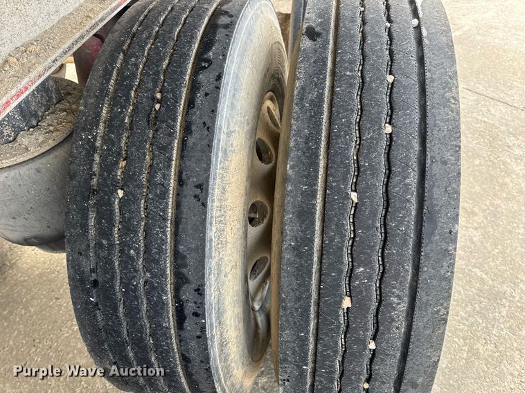 image for item DV4008 2009 Mac end dump trailer