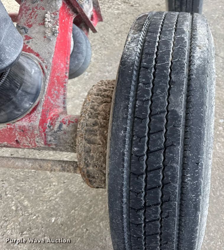 image for item DV4008 2009 Mac end dump trailer