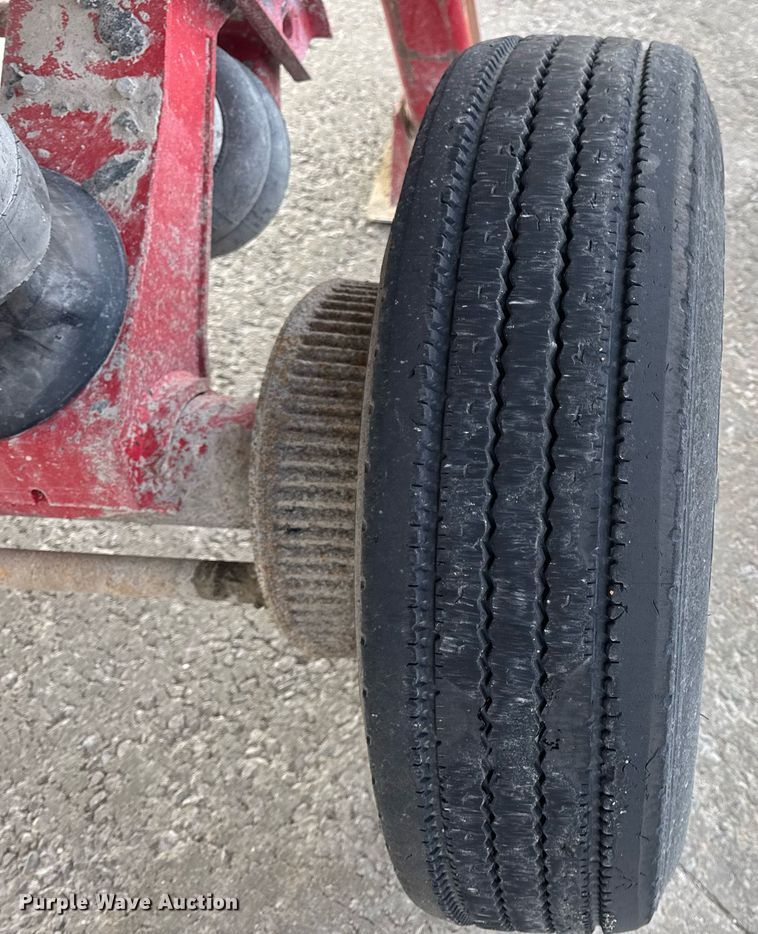 image for item DV4008 2009 Mac end dump trailer