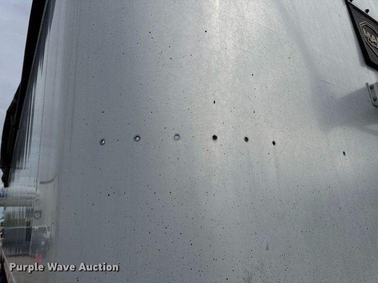 image for item DV4009 2010 Mac end dump trailer