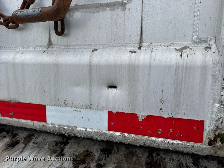 image for item DV4009 2010 Mac end dump trailer