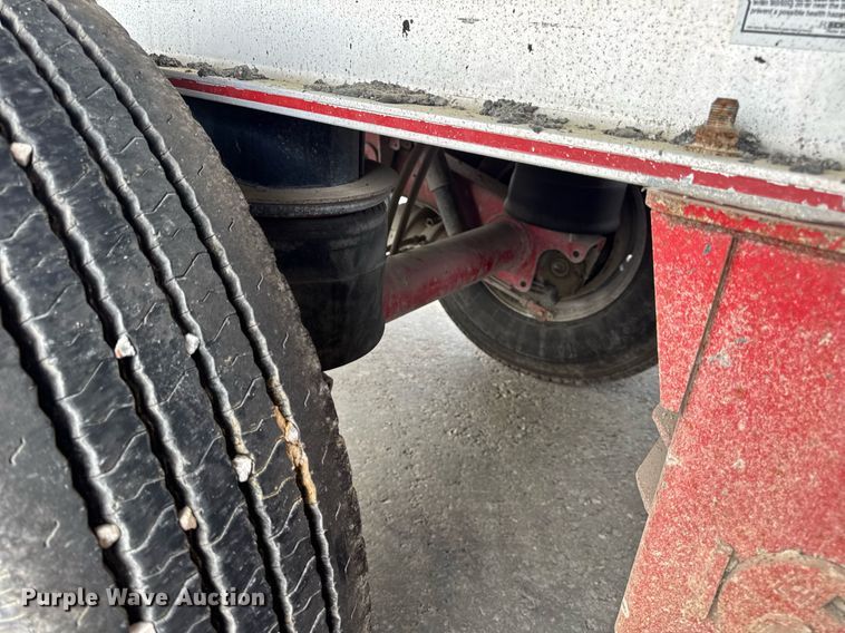 image for item DV4009 2010 Mac end dump trailer