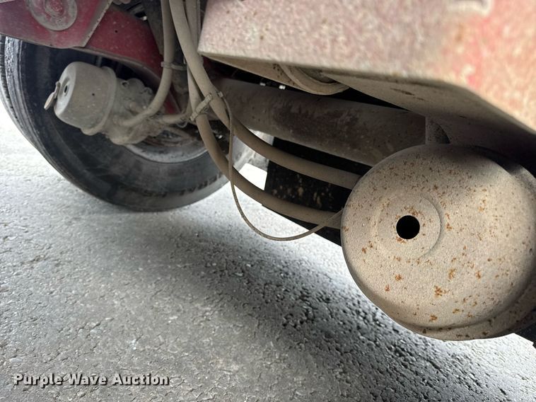 image for item DV4009 2010 Mac end dump trailer