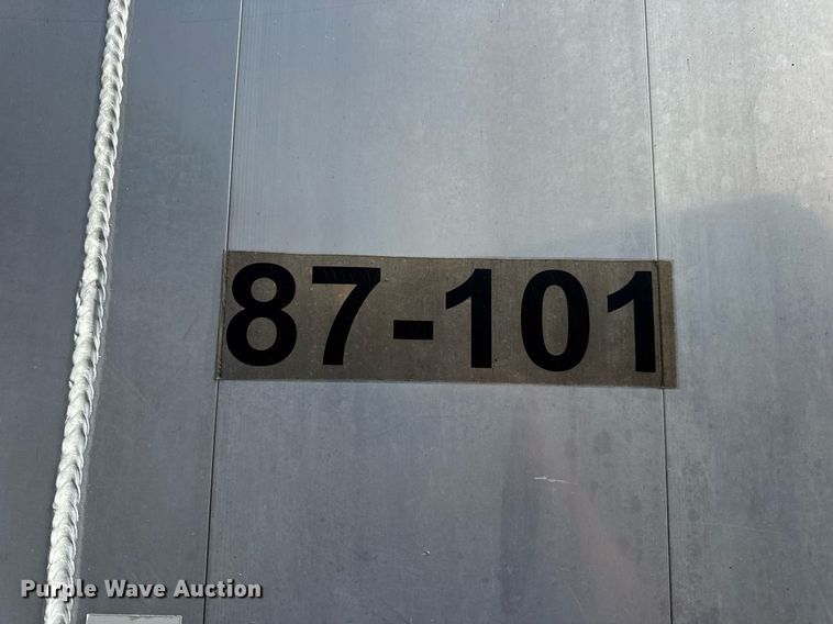 image for item DV4009 2010 Mac end dump trailer