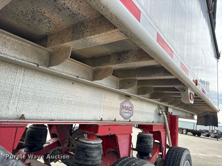 image for item DV4009 2010 Mac end dump trailer