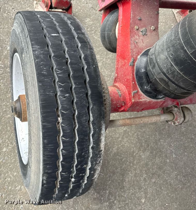 image for item DV4009 2010 Mac end dump trailer