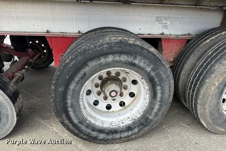 image for item DV4009 2010 Mac end dump trailer