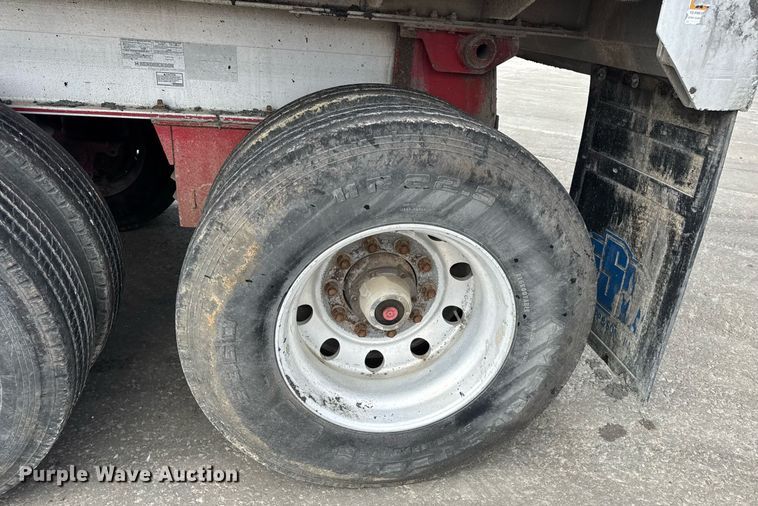 image for item DV4009 2010 Mac end dump trailer