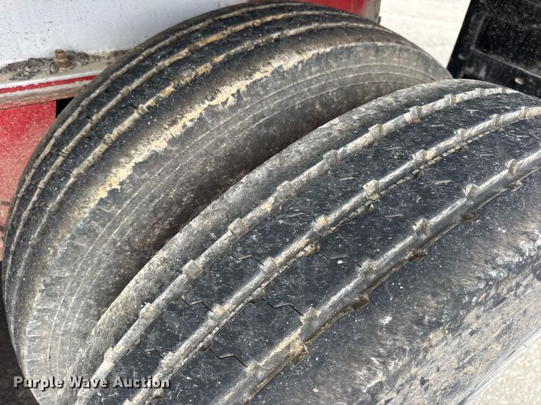 image for item DV4009 2010 Mac end dump trailer