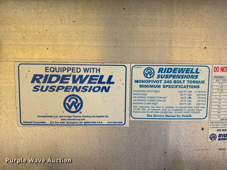 image for item DV4009 2010 Mac end dump trailer