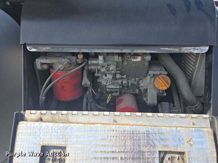 image for item DW1860 2018 International LT625 semi truck