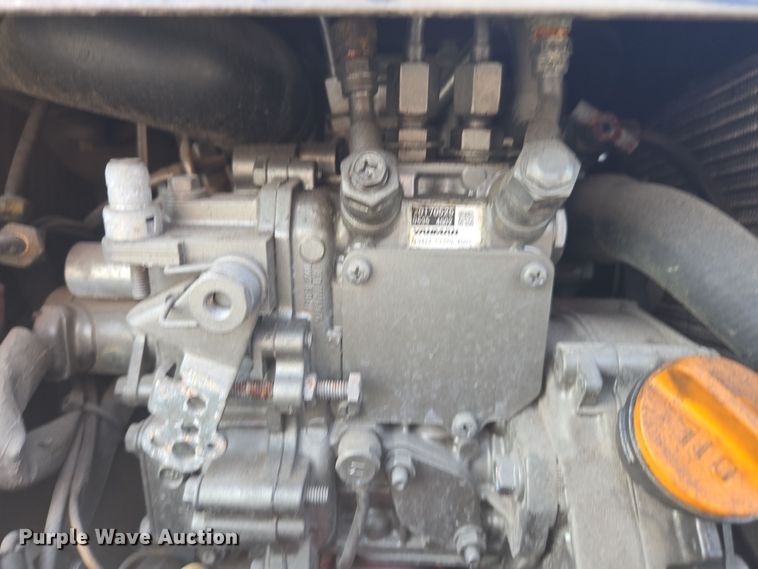 image for item DW1860 2018 International LT625 semi truck