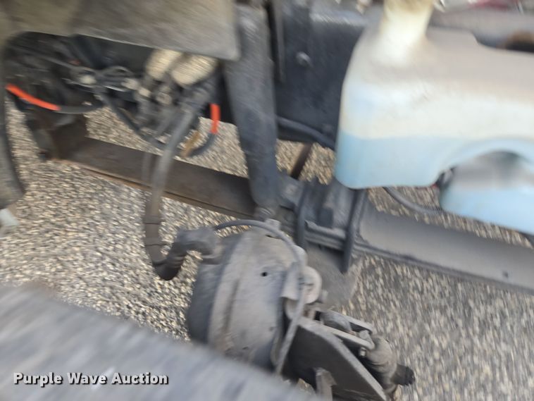 image for item DW1860 2018 International LT625 semi truck