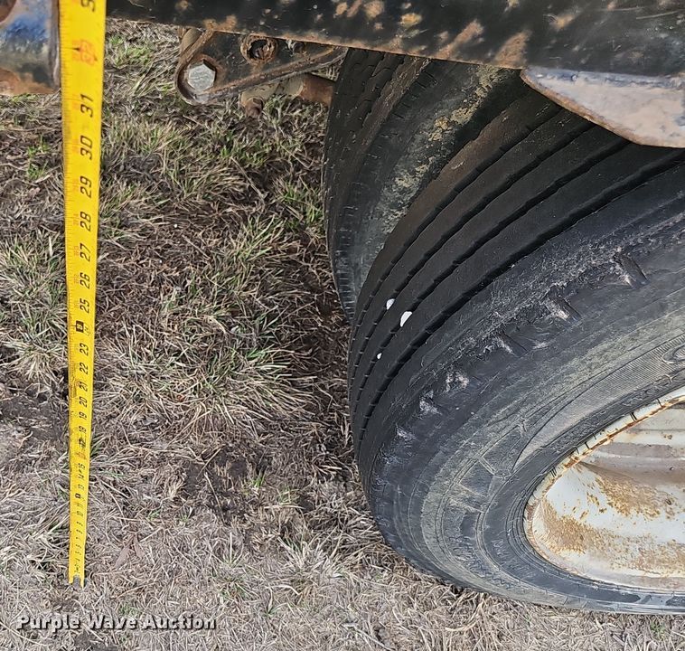 image for item DW3219 1988 Dorsey drop deck equipment trailer