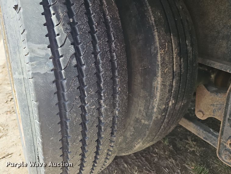 image for item DW3219 1988 Dorsey drop deck equipment trailer