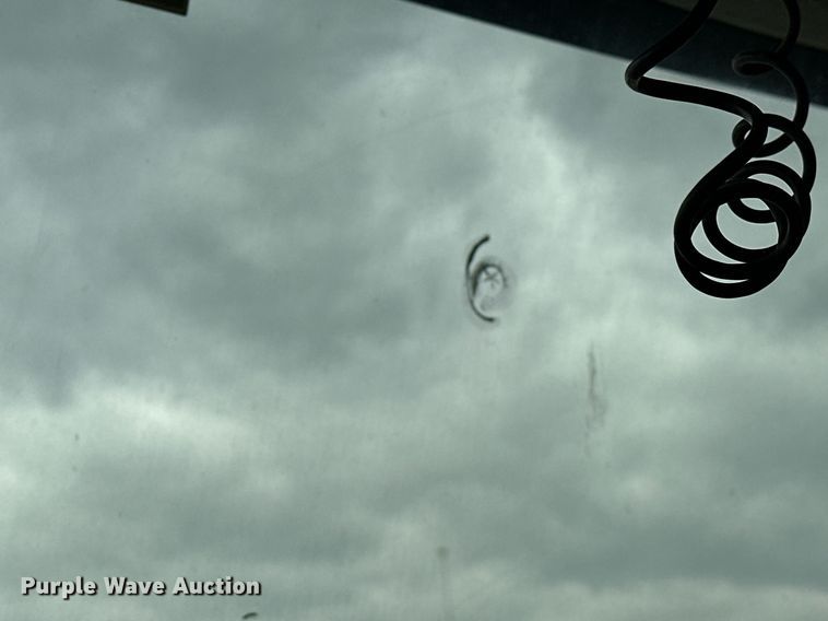 image for item DW5116 2014 Kenworth T600 semi truck