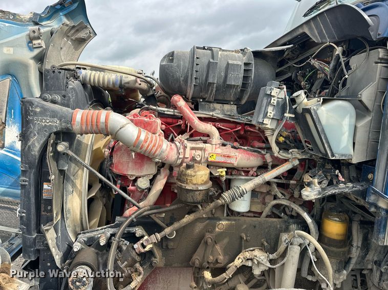 image for item DW5116 2014 Kenworth T600 semi truck