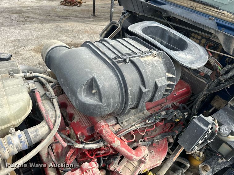 image for item DW5116 2014 Kenworth T600 semi truck