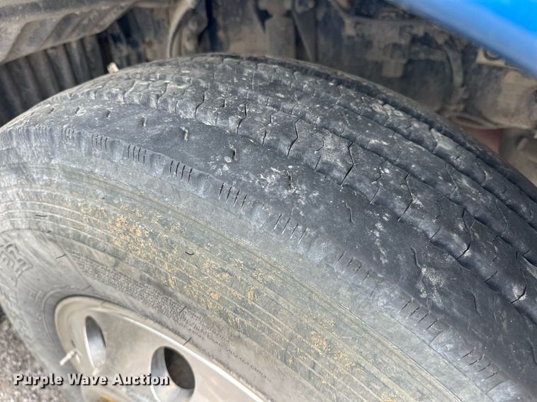 image for item DW5116 2014 Kenworth T600 semi truck