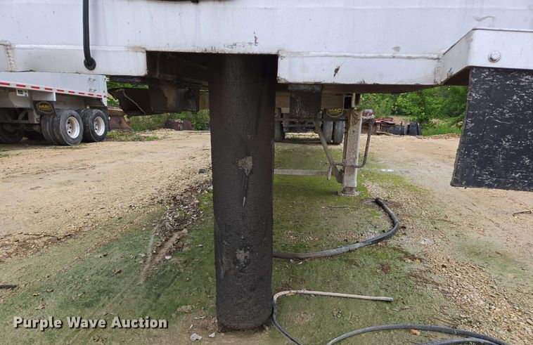 image for item DW7001 2018 Mac end dump trailer