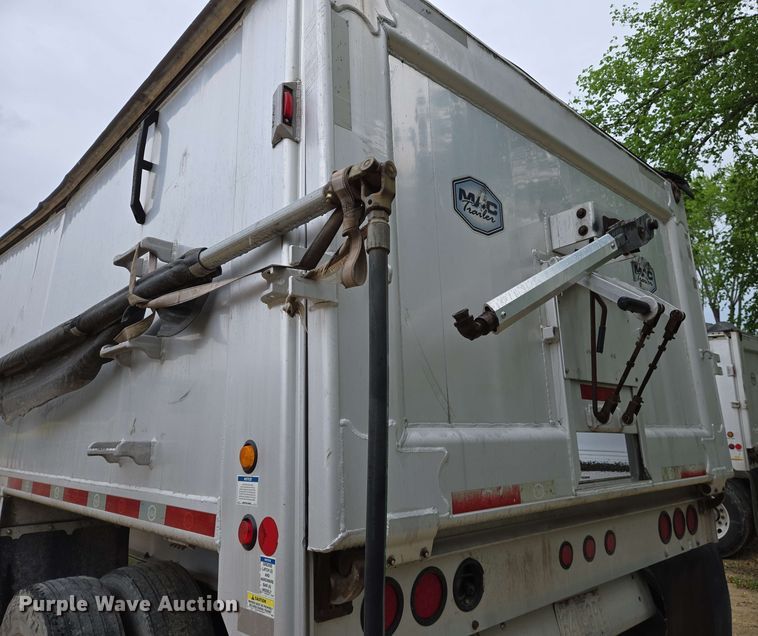 image for item DW7001 2018 Mac end dump trailer