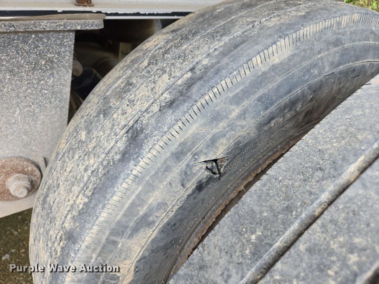 image for item DW7001 2018 Mac end dump trailer