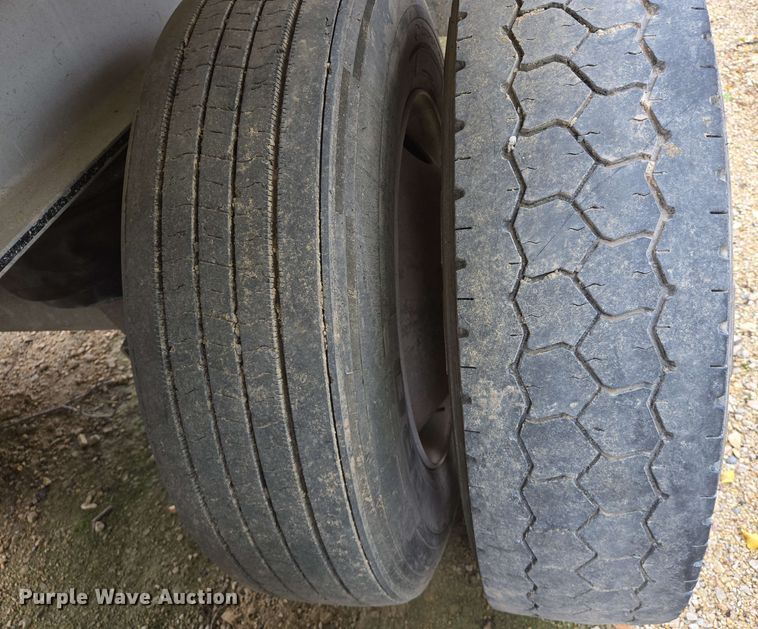 image for item DW7001 2018 Mac end dump trailer