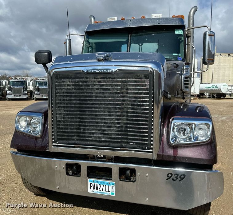 image for item EA2374 2014 Freightliner  Coronado SD 122 semi truck