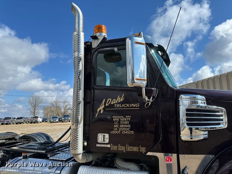 image for item EA2374 2014 Freightliner  Coronado SD 122 semi truck