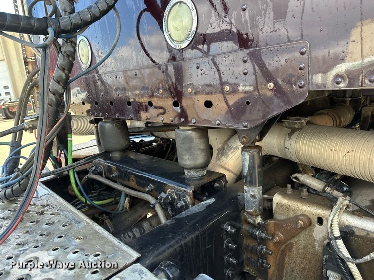 image for item EA2374 2014 Freightliner  Coronado SD 122 semi truck