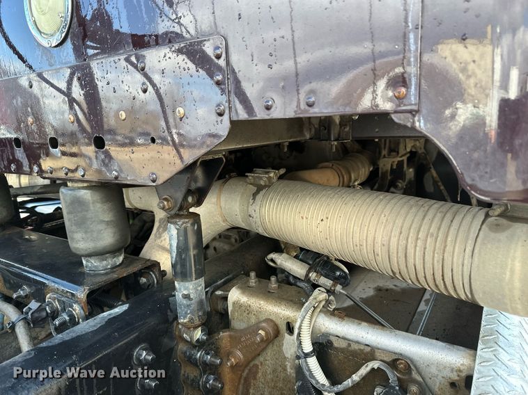 image for item EA2374 2014 Freightliner  Coronado SD 122 semi truck