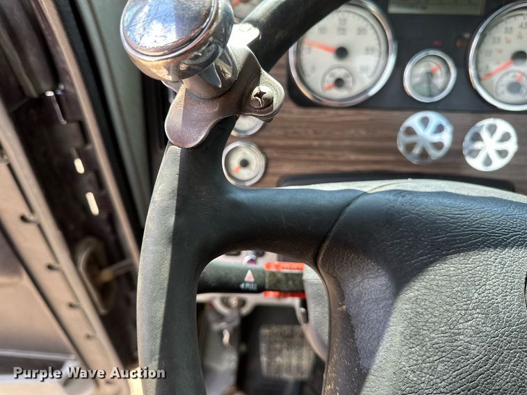 image for item EA2374 2014 Freightliner  Coronado SD 122 semi truck