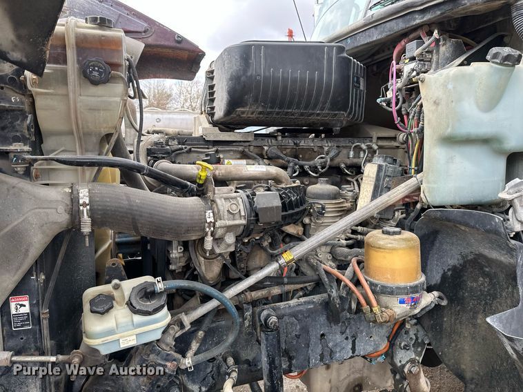 image for item EA2374 2014 Freightliner  Coronado SD 122 semi truck