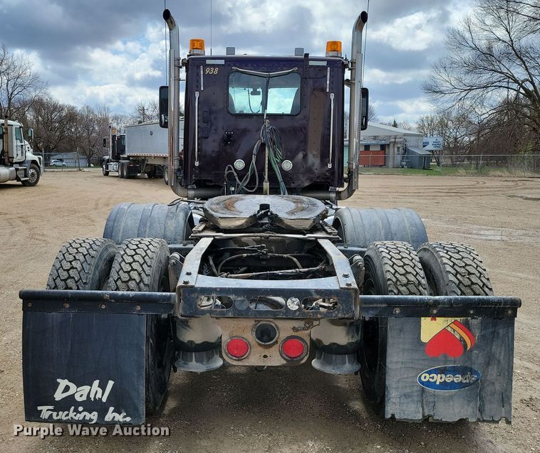 image for item EA2376 2014 Freightliner  Coronado SD 122 semi truck