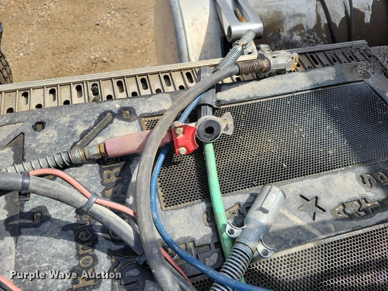 image for item EA2376 2014 Freightliner  Coronado SD 122 semi truck