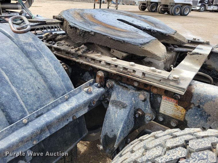 image for item EA2376 2014 Freightliner  Coronado SD 122 semi truck