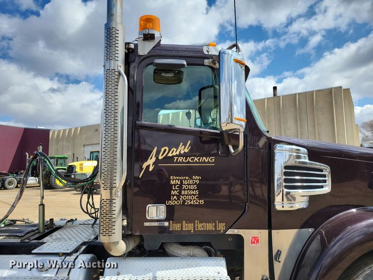 image for item EA2376 2014 Freightliner  Coronado SD 122 semi truck