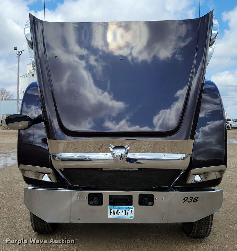 image for item EA2376 2014 Freightliner  Coronado SD 122 semi truck